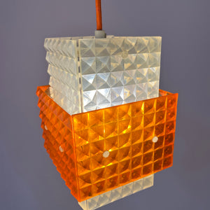 Hängelampe orange weiß mit Wabenstruktur aus der DDR