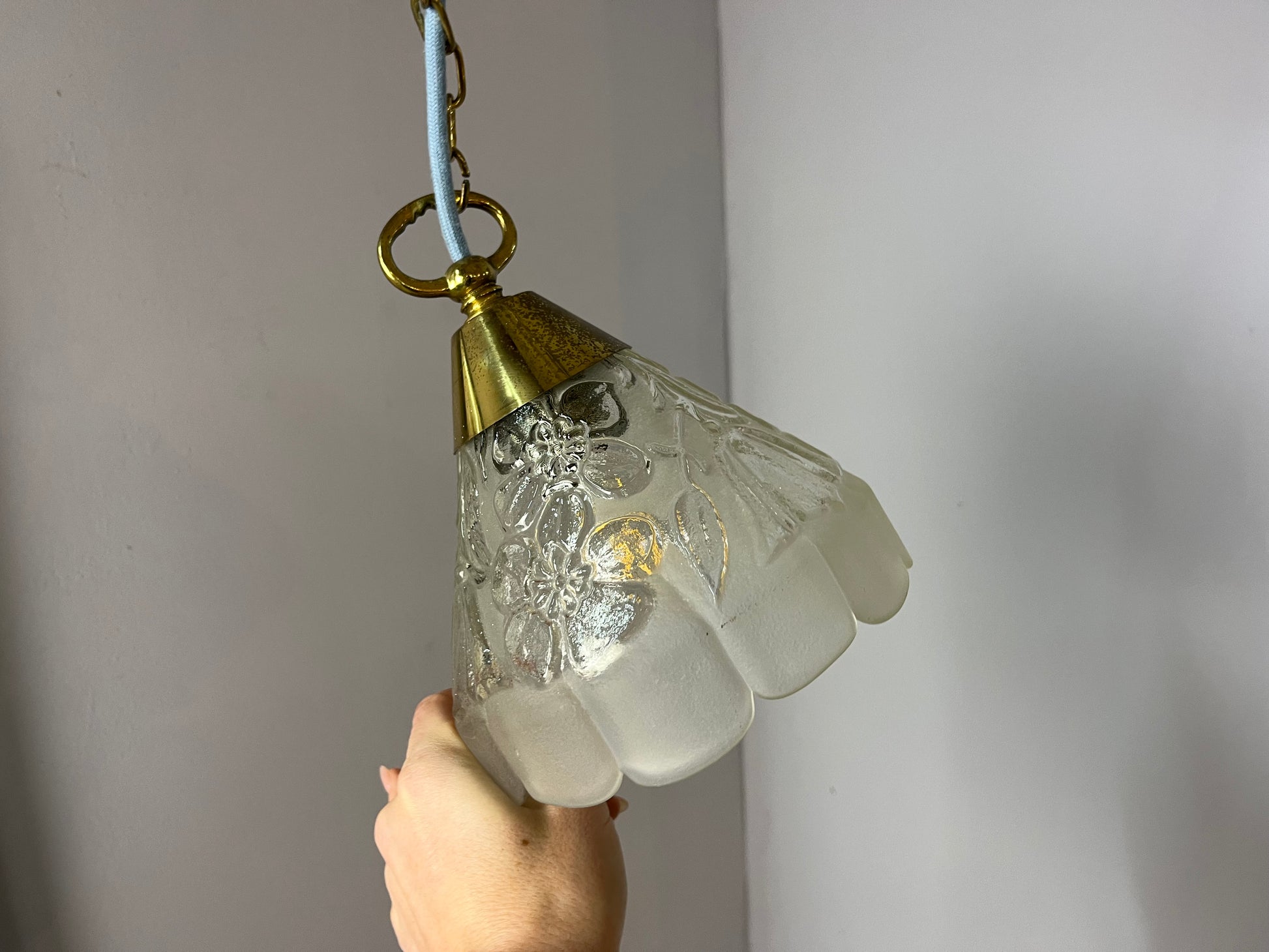 Hängelampe Glas Messing mit Kette aus Dänemark