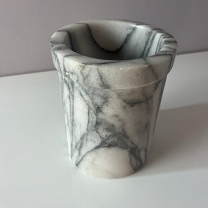 Weinkühler grau weiß Marmor