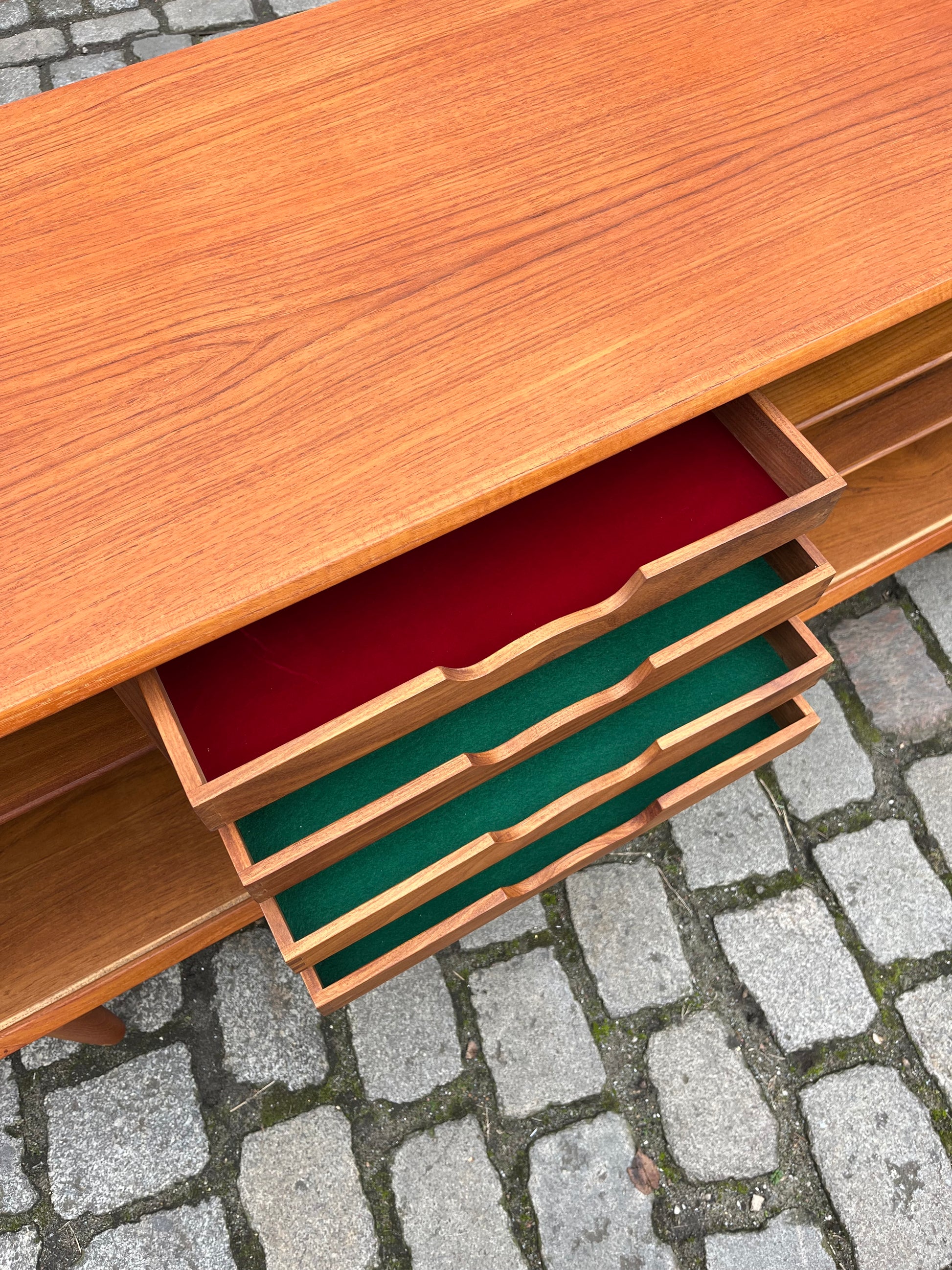 Sideboard Teak von Svend Aage Larsen für Faarup Møbelfabrik