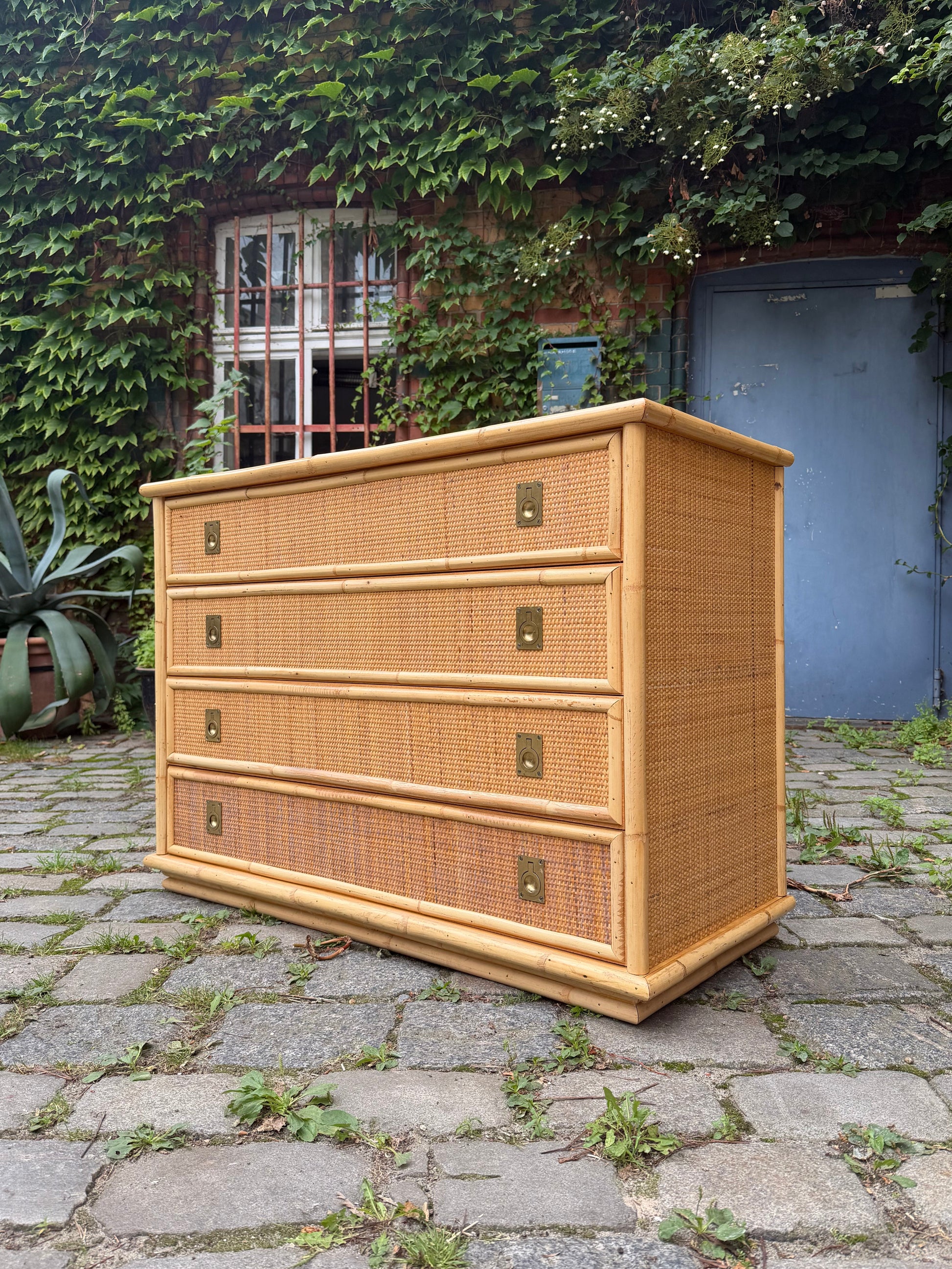 Kommode Rattan Bambus mit Messinggriffen von Dal Vera
