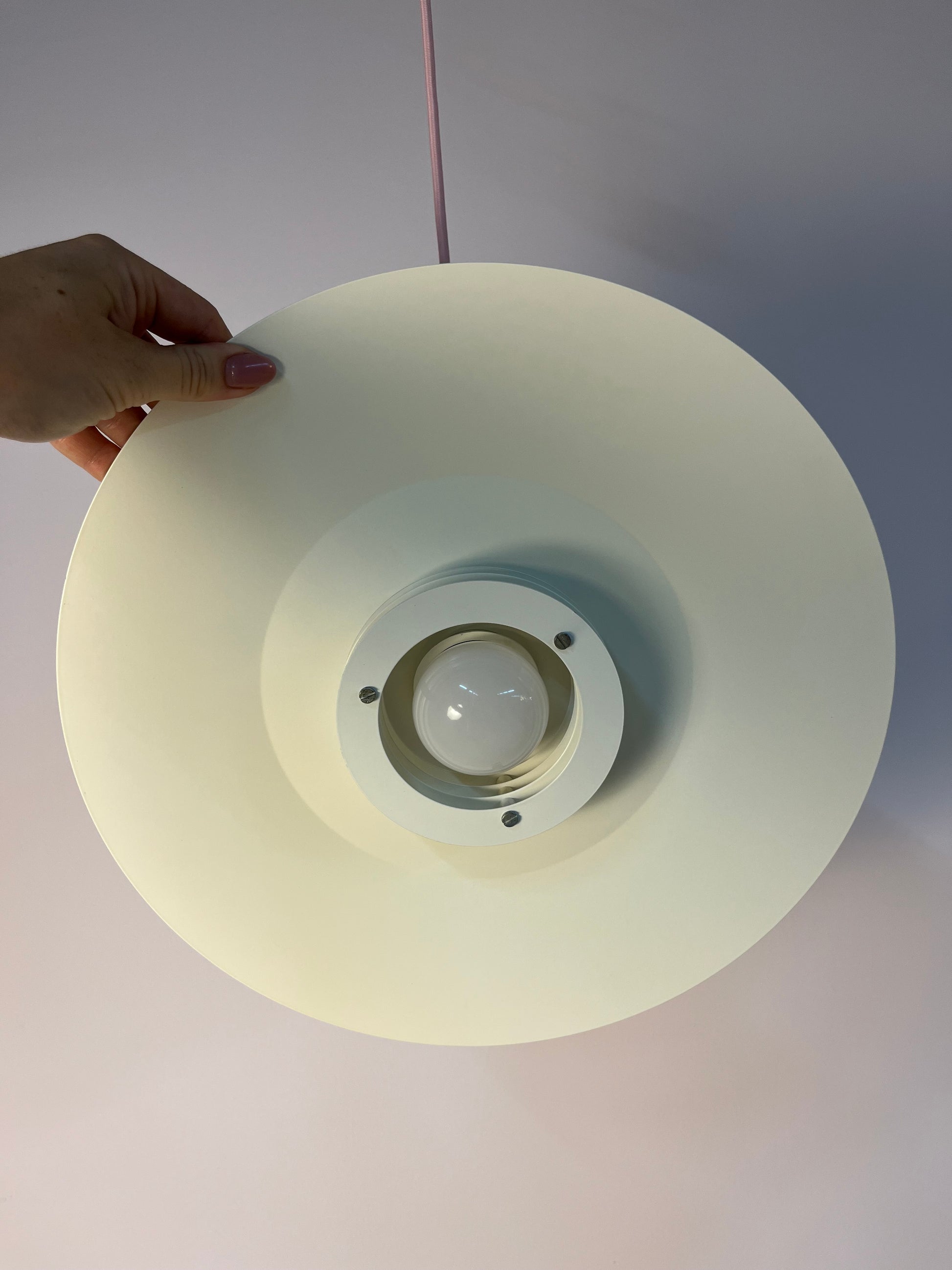 Lamellenlampe Typ 4000 weiß von Lyfa