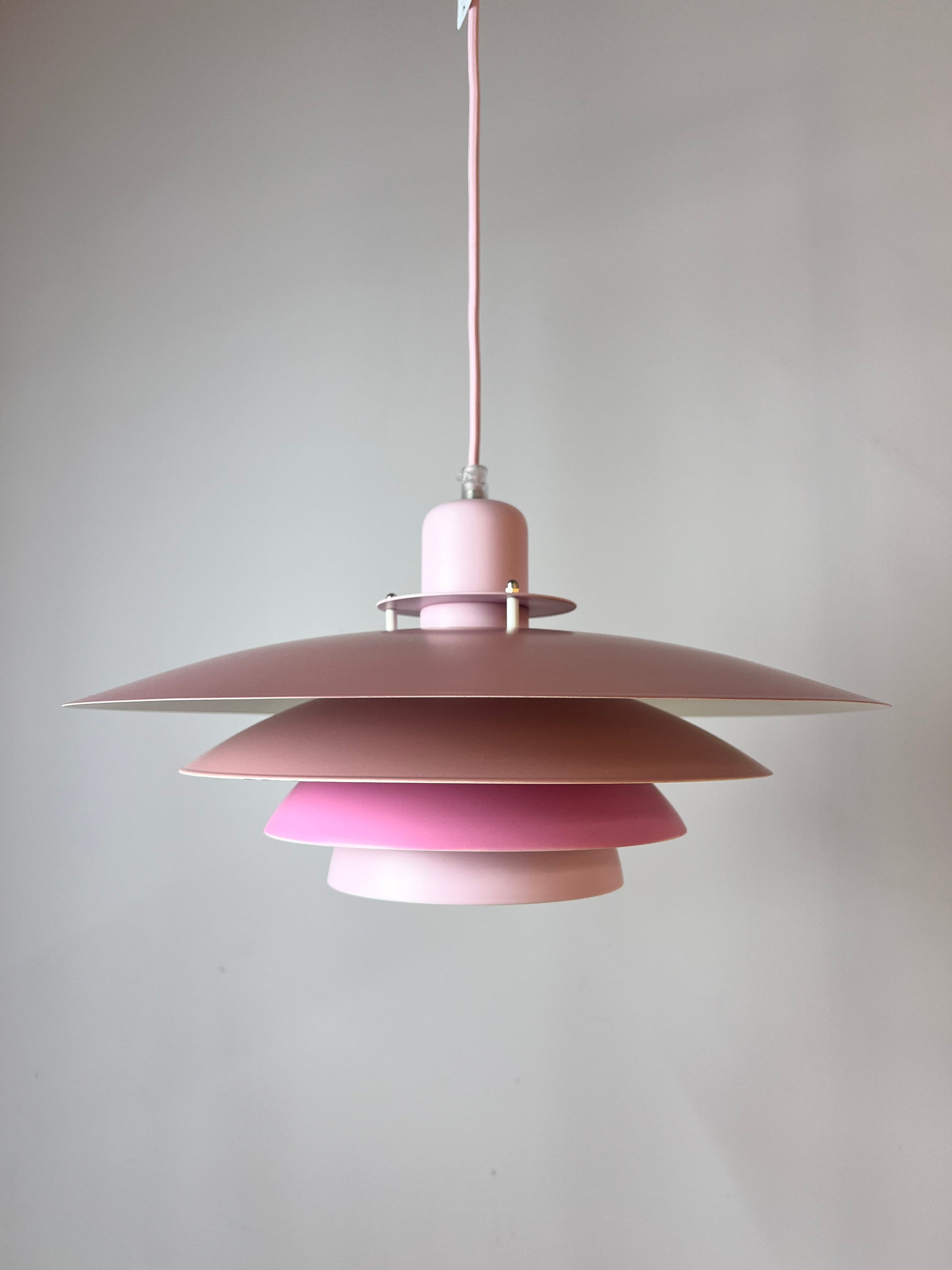 Lamellenlampe aus Dänemark in rosa