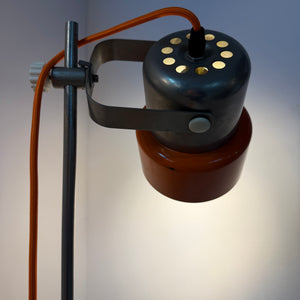 Stehlampe orange Chrom von AKA Werke