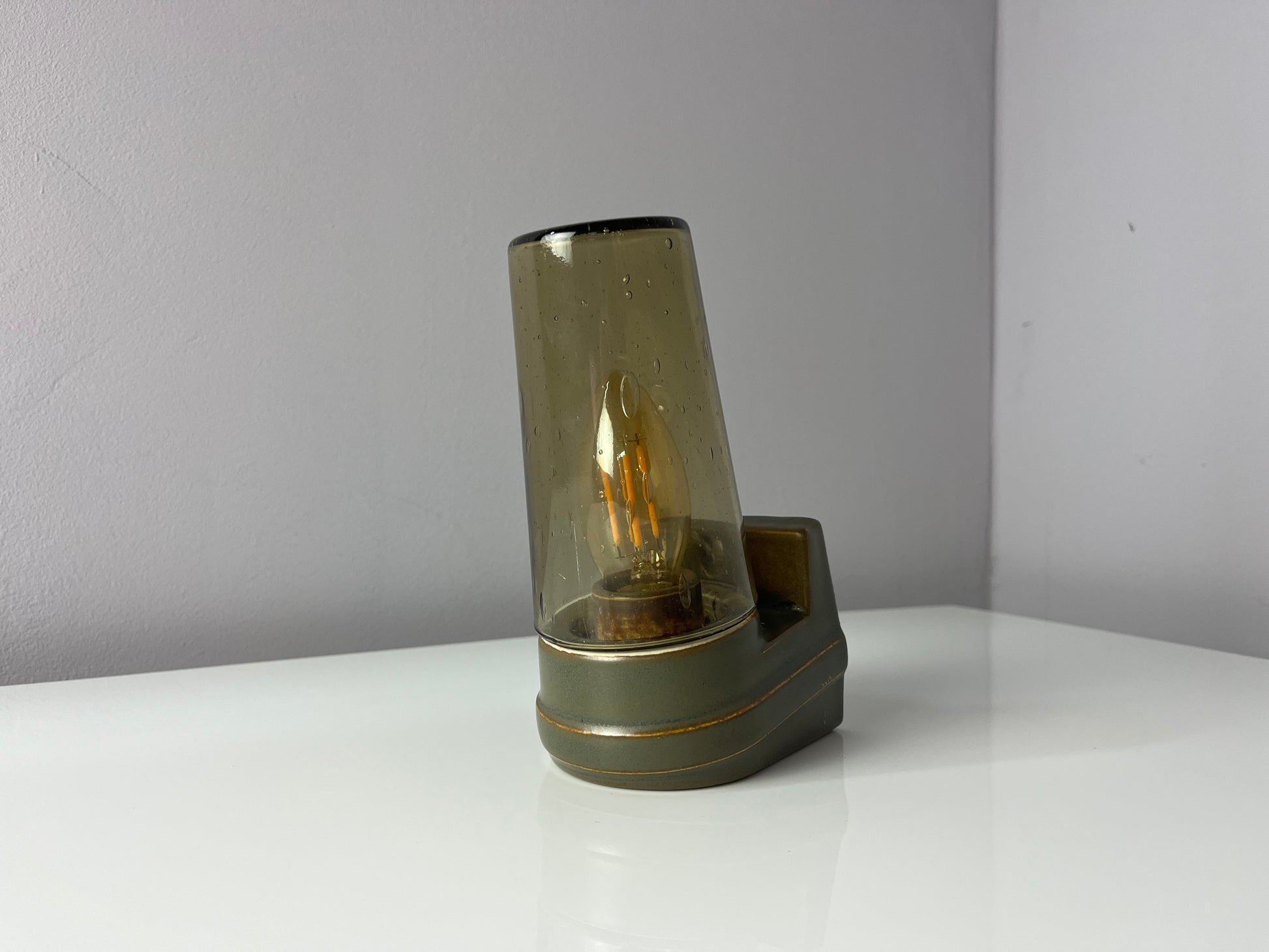 Wandlampe Modell 6080 Rauchglas von Sigvard Bernadotte für Ifö