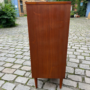 Kommode Teak mit geschwungenen Griffen