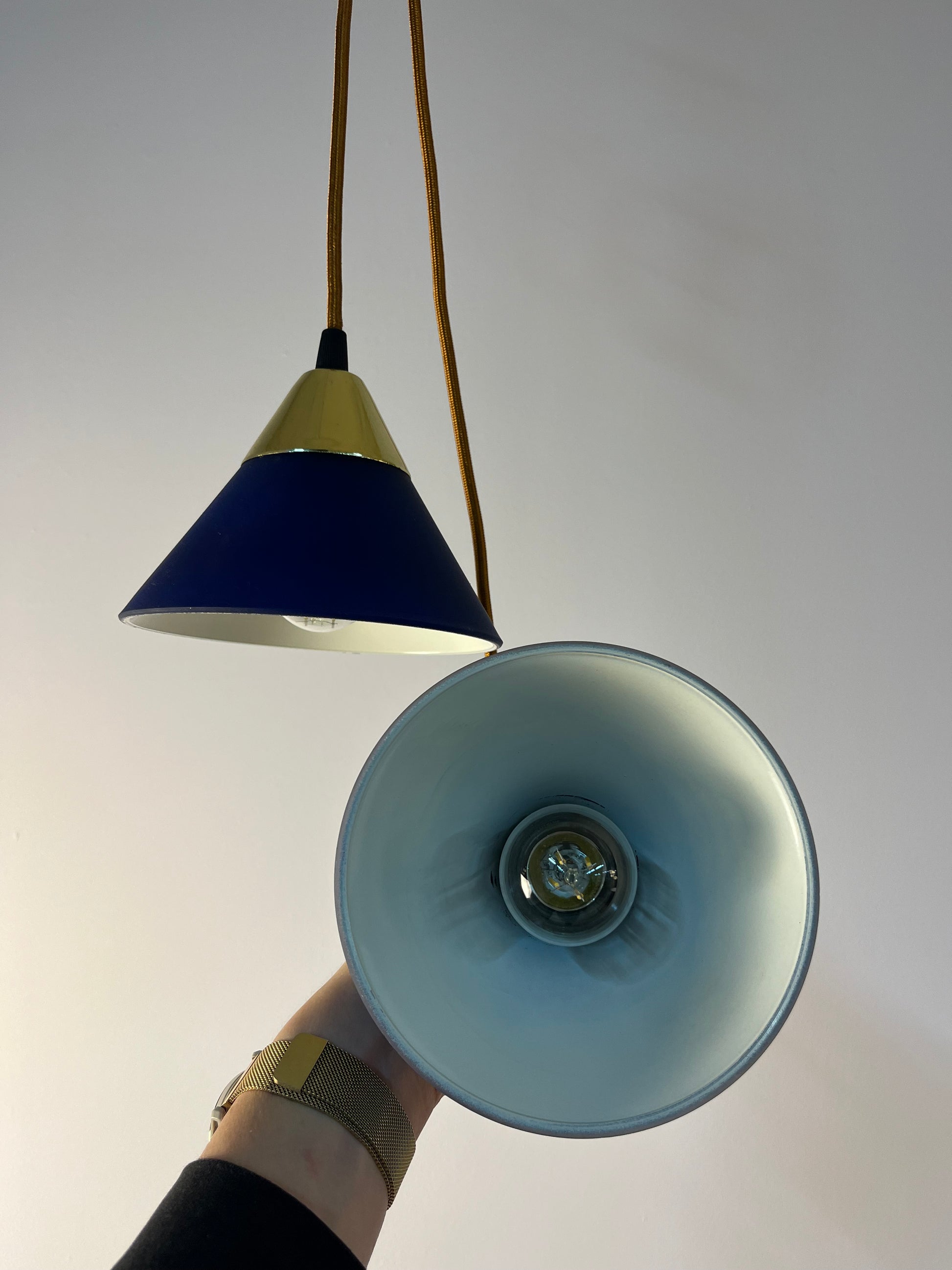 Set: 2x Hängelampe blau Glas Messing