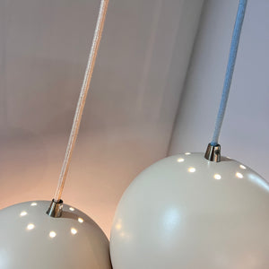 Set: 2x Kugellampe neu lackiert creme