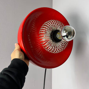 Decken-oder Wandlampe rot mit Sprirale von Elektromfem ISZ