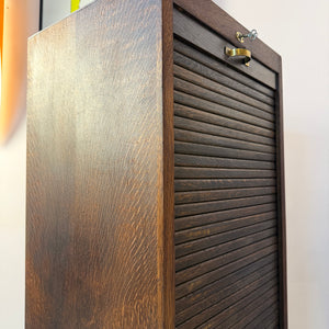 Rollladenschrank mit Messinggriff & Schloss von Soennecken