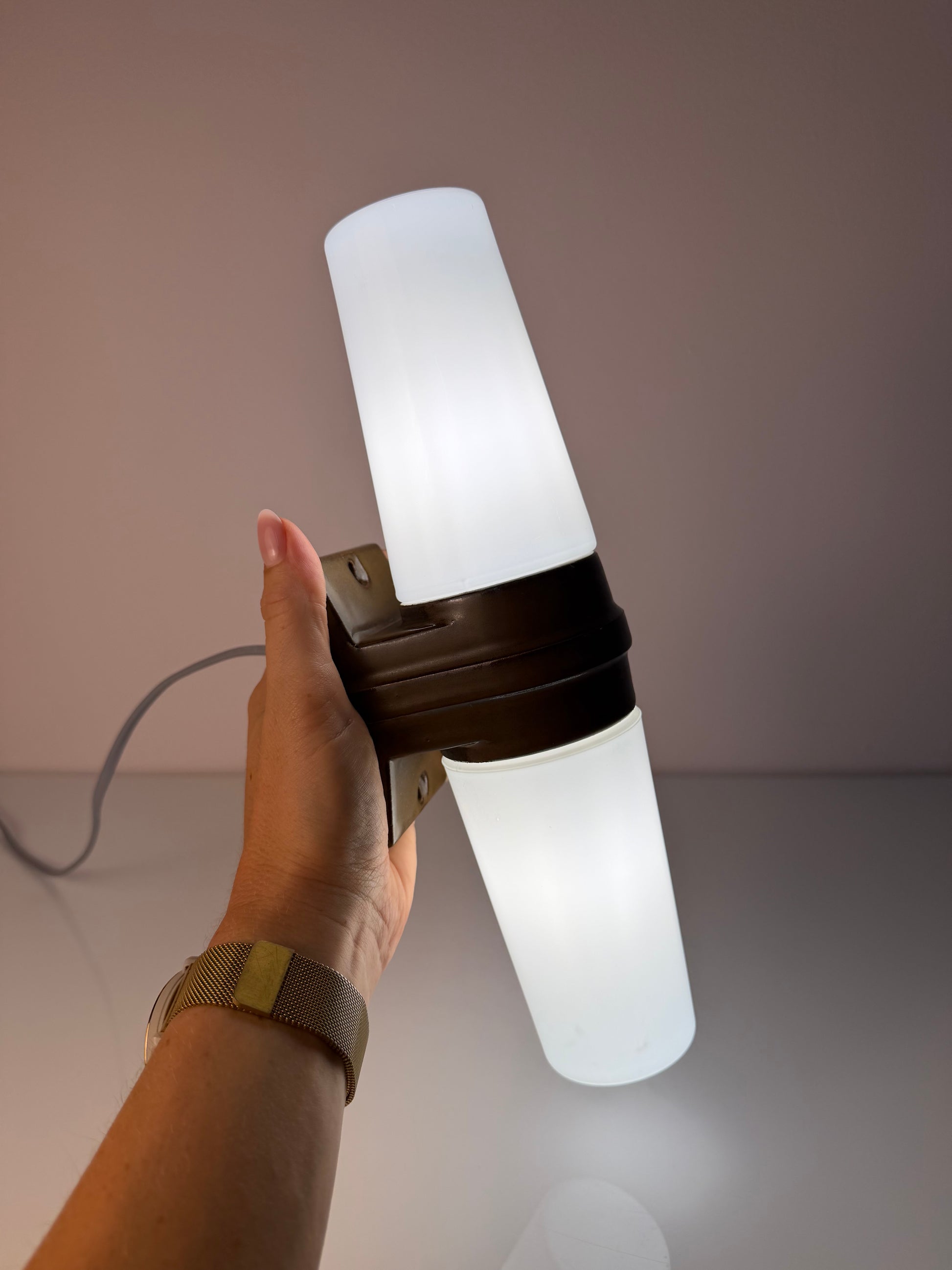 Wandlampe Modell 6060 braun von Sigvard Bernadotte für Ifö