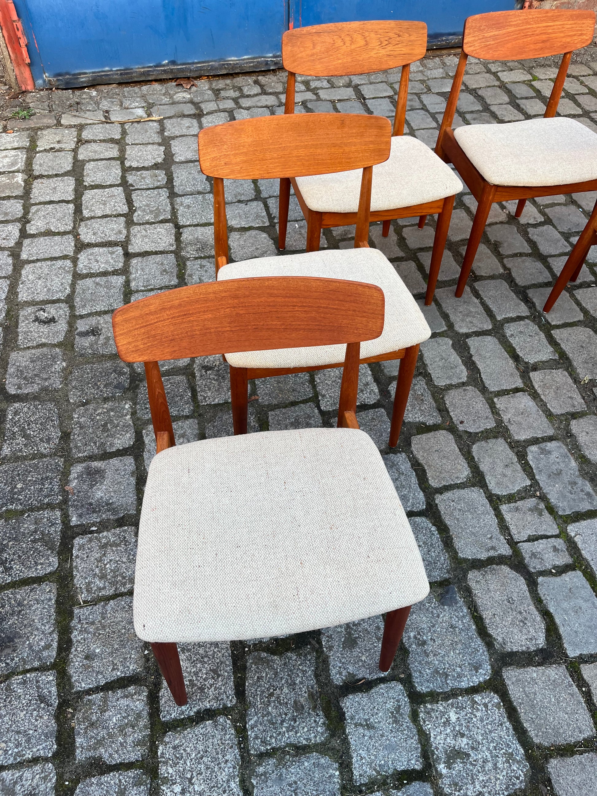 Set: 6x Polsterstuhl beige Teak von Casala