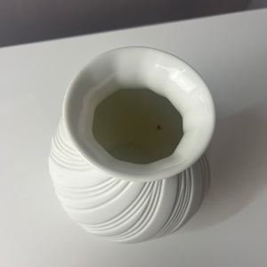 Vase 0216 Biskuitporzellan von Manfred Frey für Kaiser