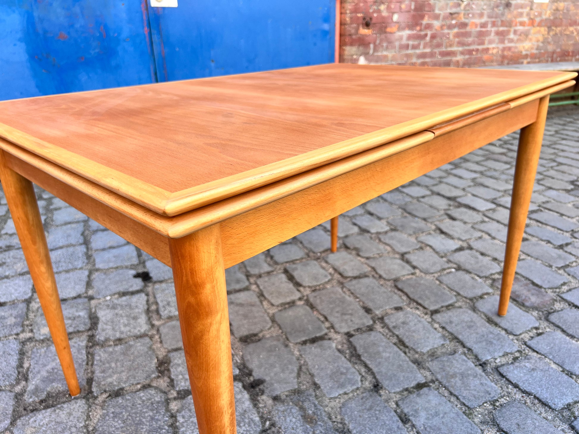 Ausziehbarer Esstisch Buche von Alma Tische