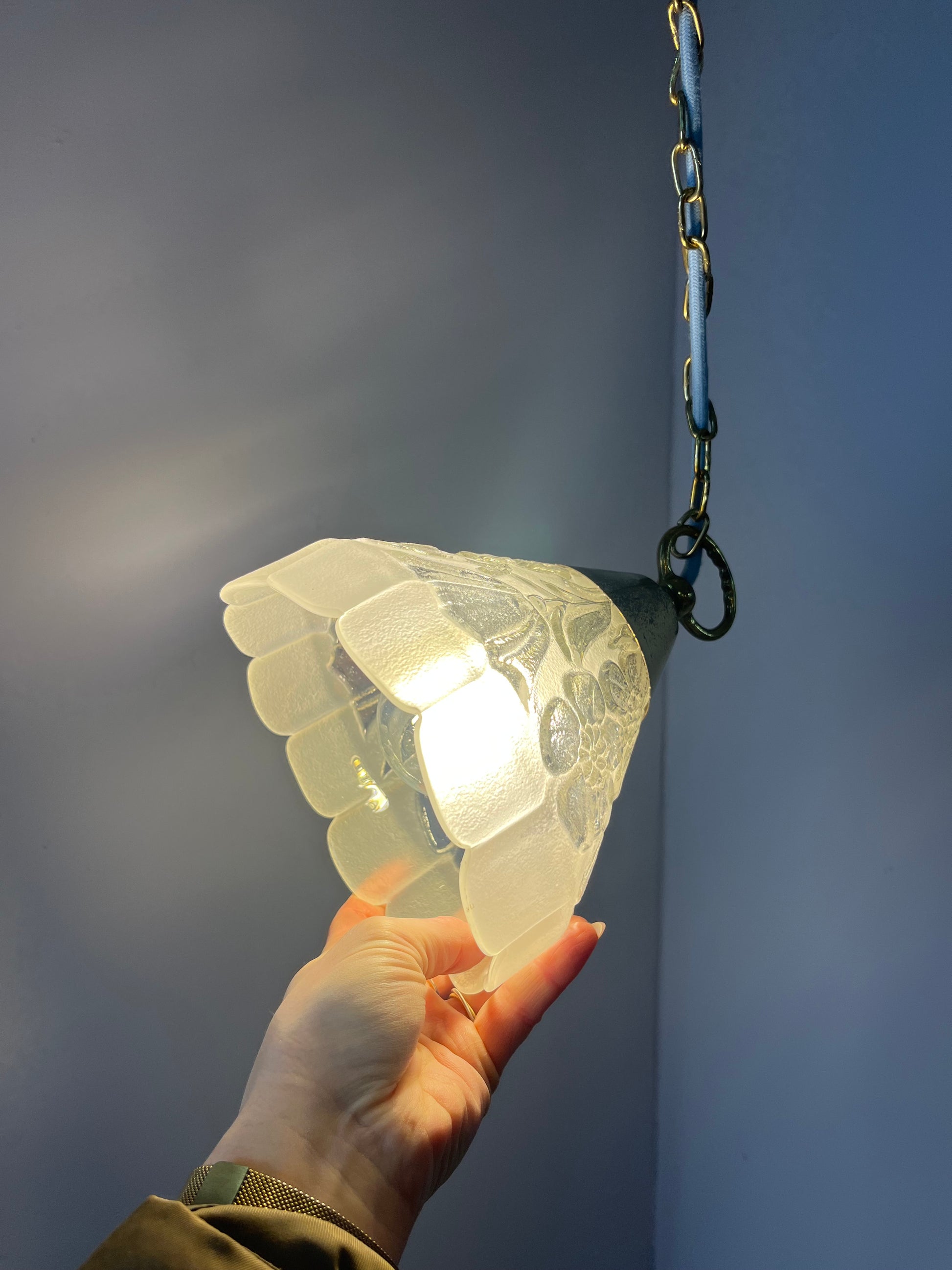 Hängelampe Glas Messing mit Kette aus Dänemark