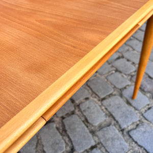 Ausziehbarer Esstisch Buche von Alma Tische