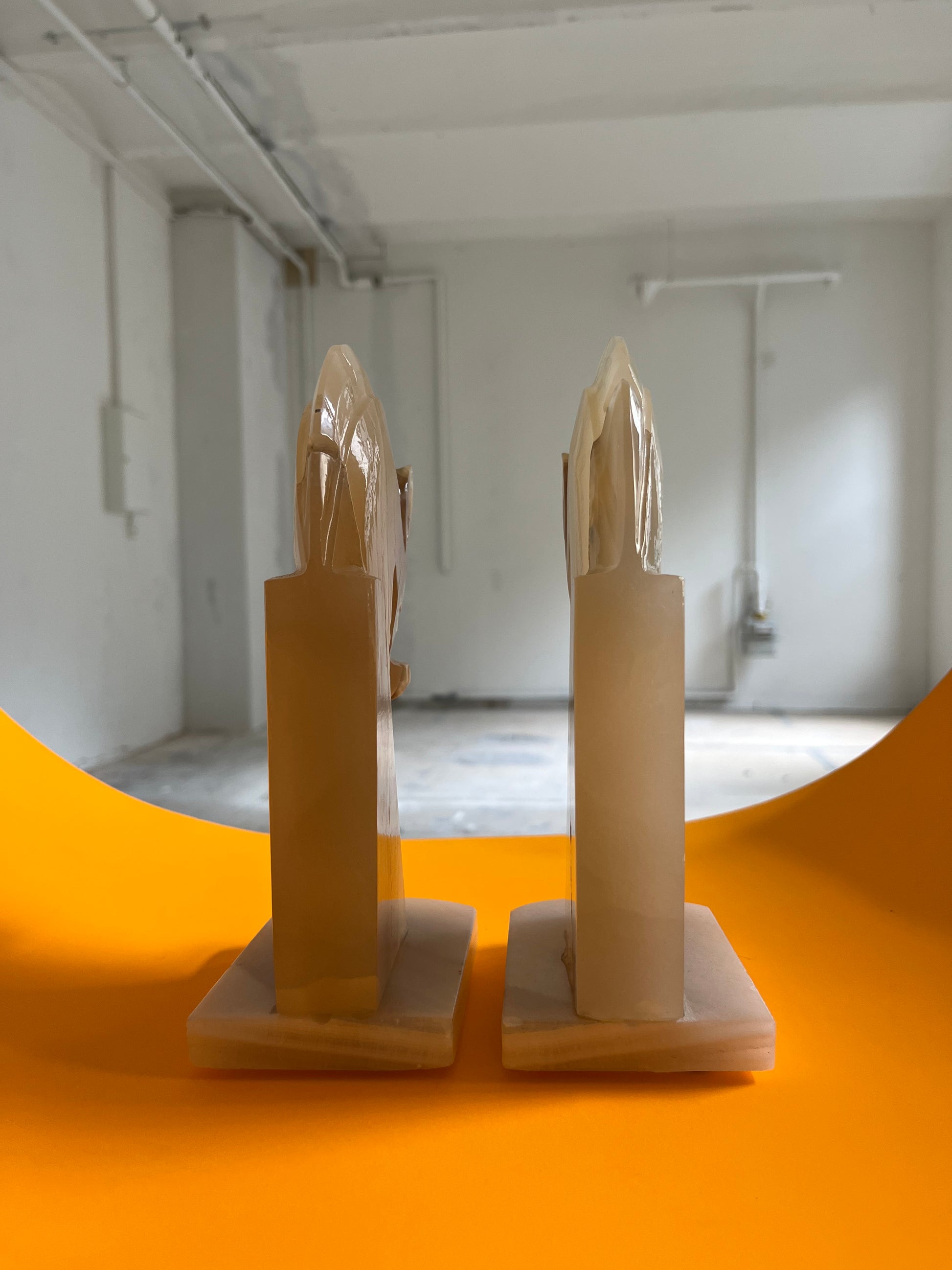 Set: 2x Buchstütze Pferdekopf Onyx Marmor