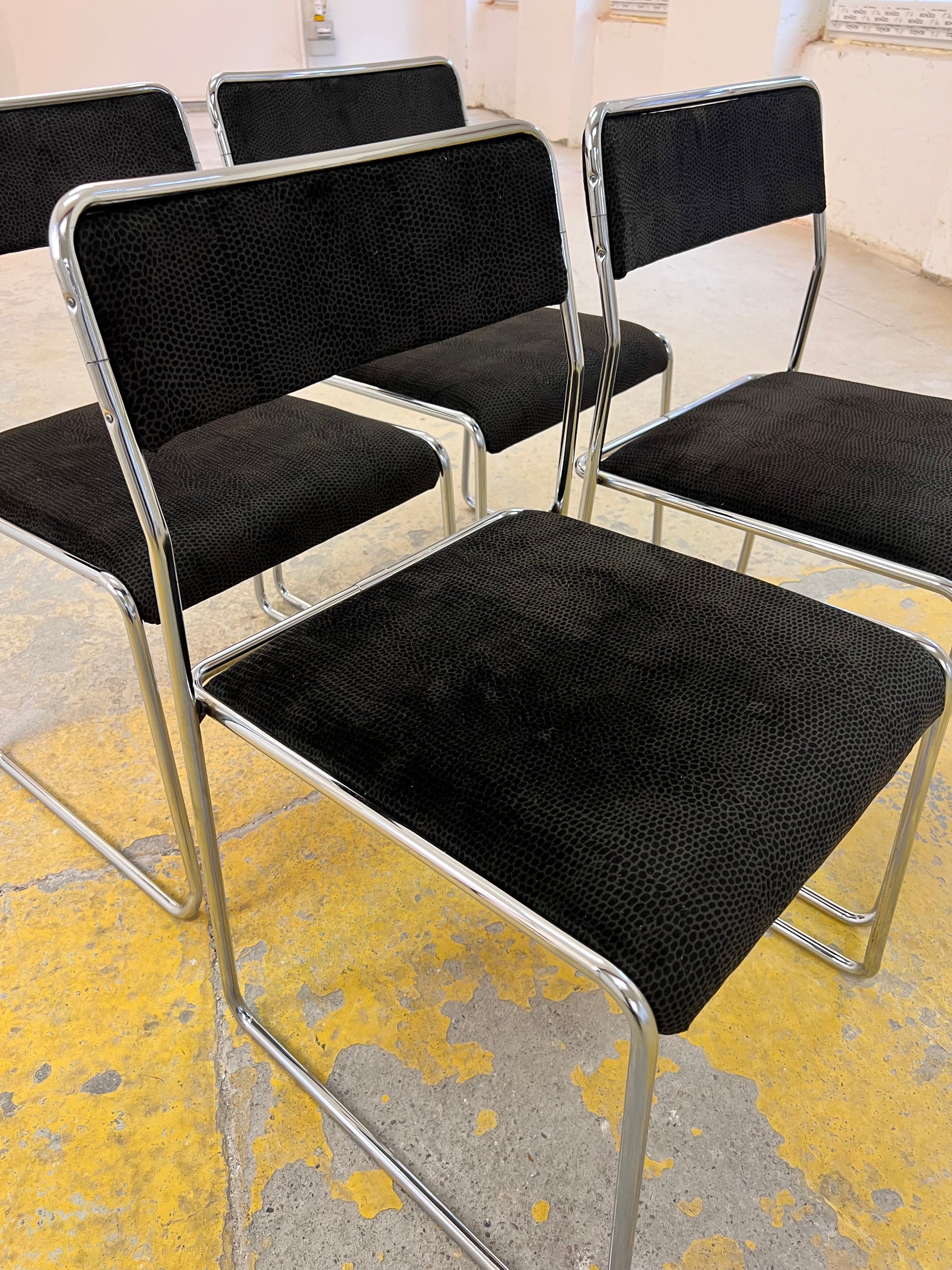 Set: 4x TACKE Polsterstuhl schwarz Chrom