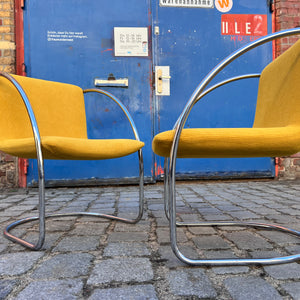 Freischwinger „Lens“ senfgelb Cord & Chrom von Giovanni Offredi für Saporiti Italia