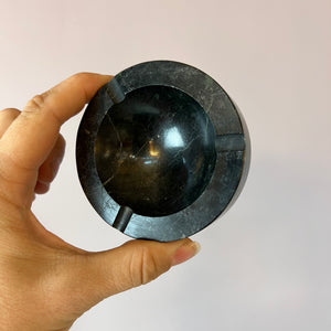 Set: 2 Aschenbecher schwarz weiß Onyx