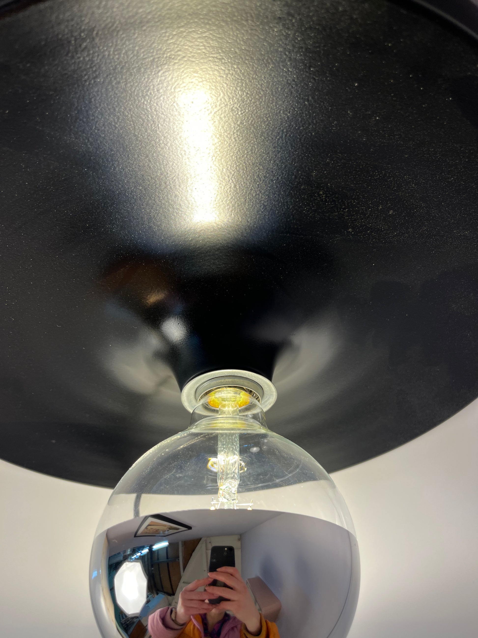 Wandlampe Diskus schwarz neu lackiert