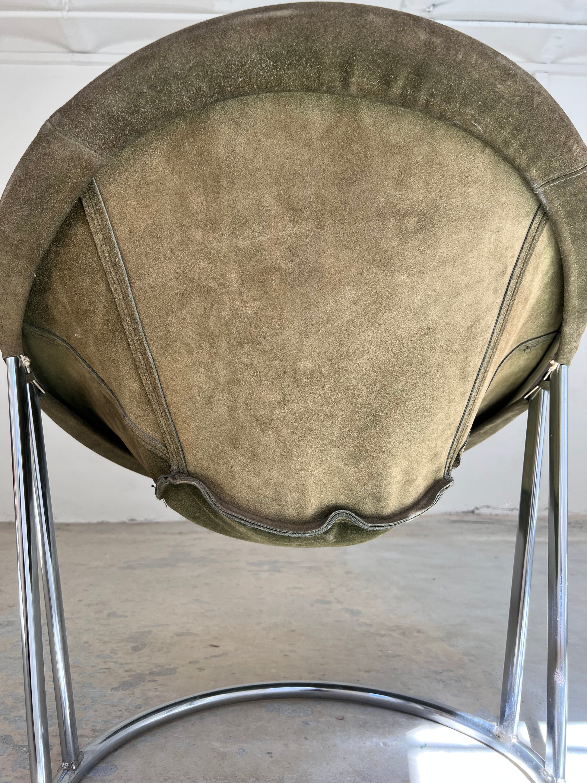 Balloon Sessel Modell Sling grün Wildleder von Lusch & Co