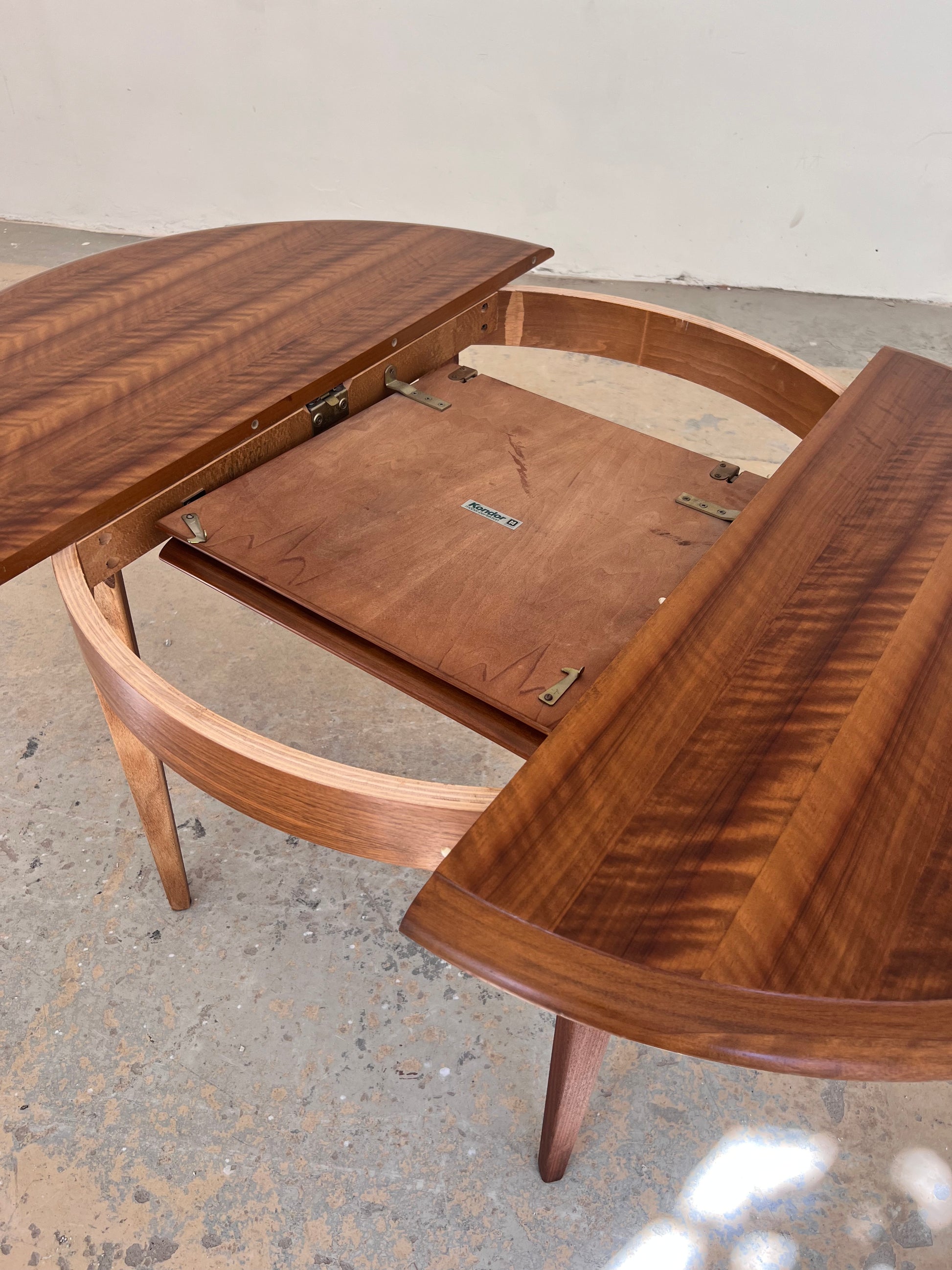 Runder Esstisch Teak mit Butterfly Auszug von Kondor