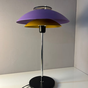 Tischlampe neu lackiert lila ocker aus Dänemark
