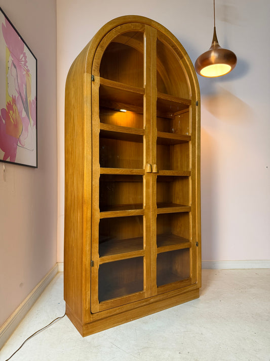 Rundbogen Vitrine Teak von Dyrlund