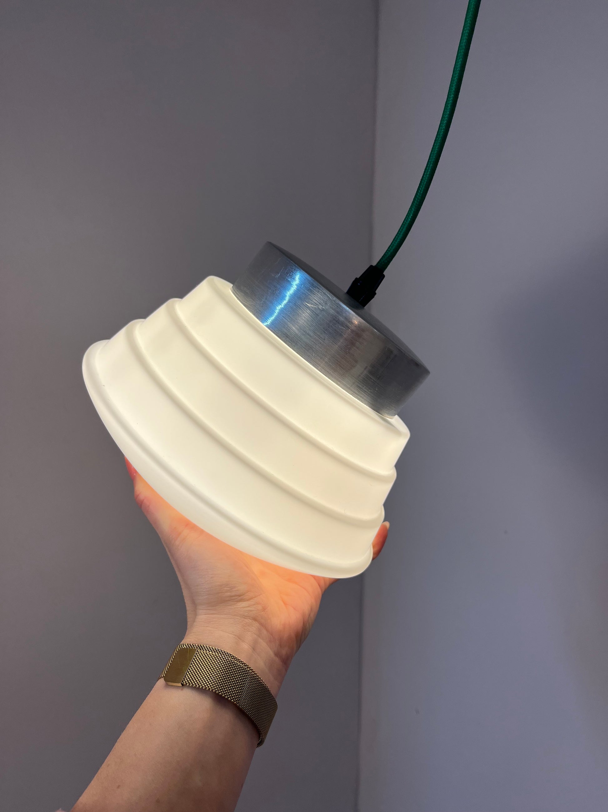 Hängelampe weiß silber Glas