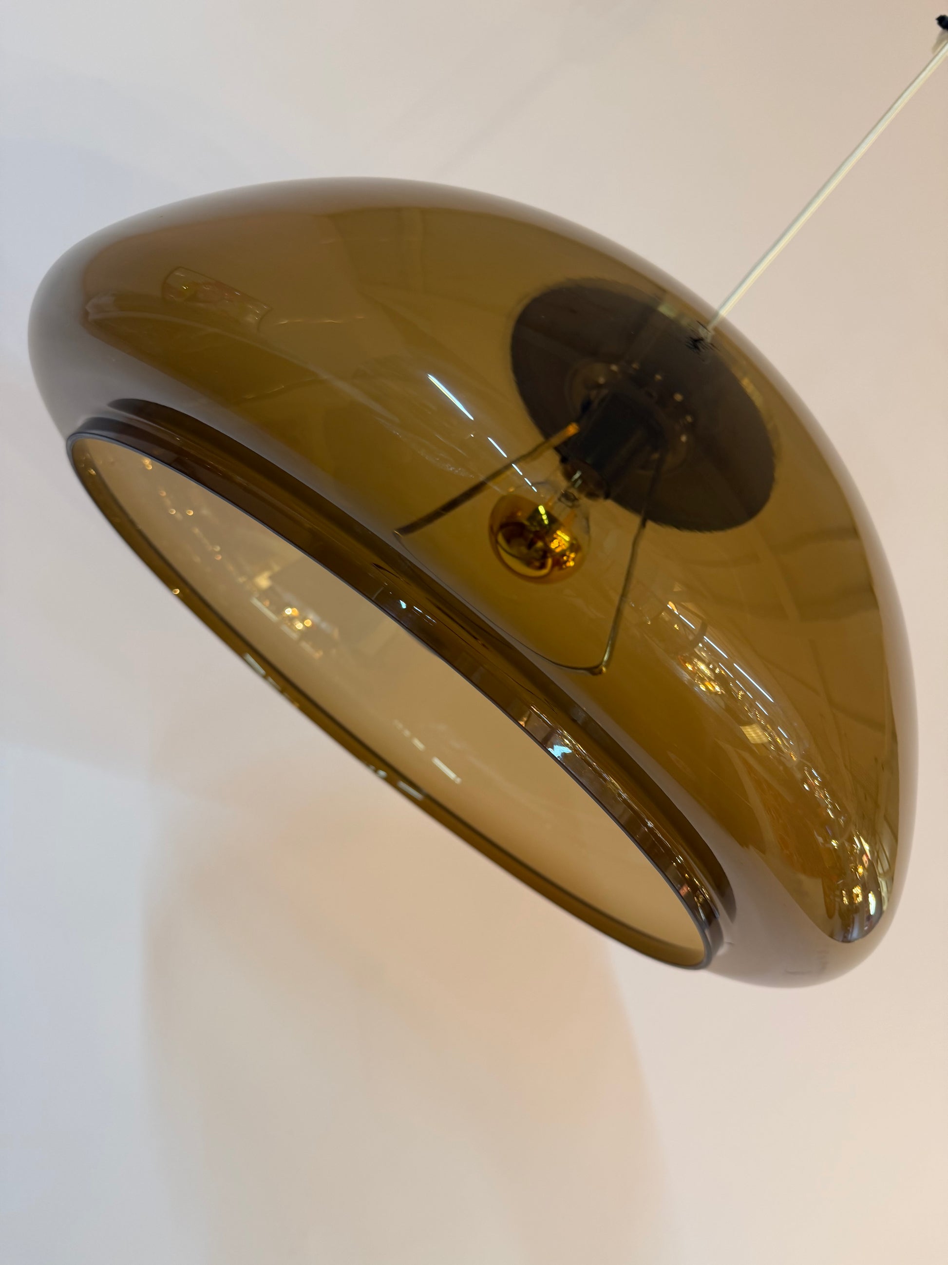 Hängelampe braun transparent Kunststoff