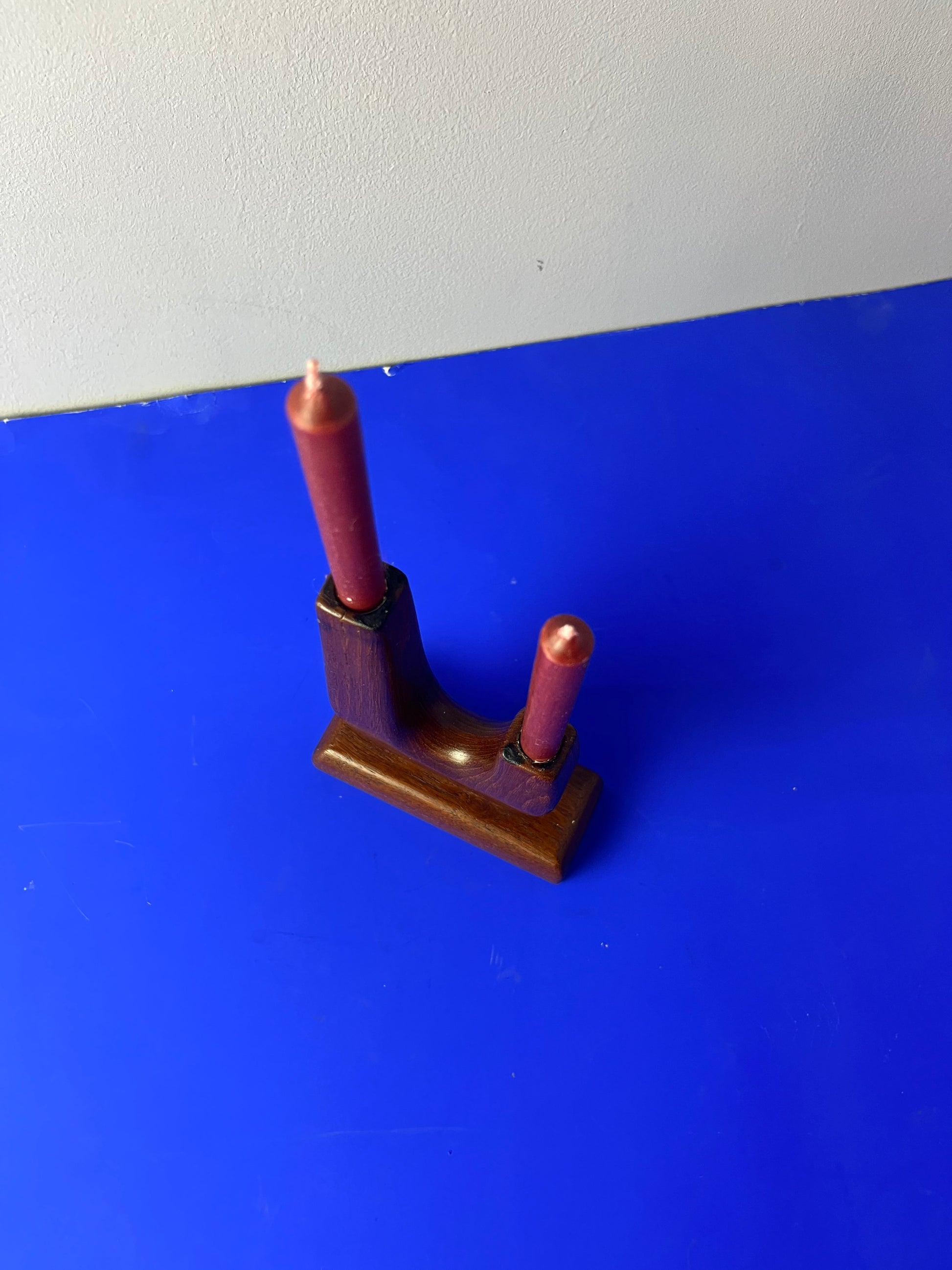 Zweiarmiger Kerzenständer Teak