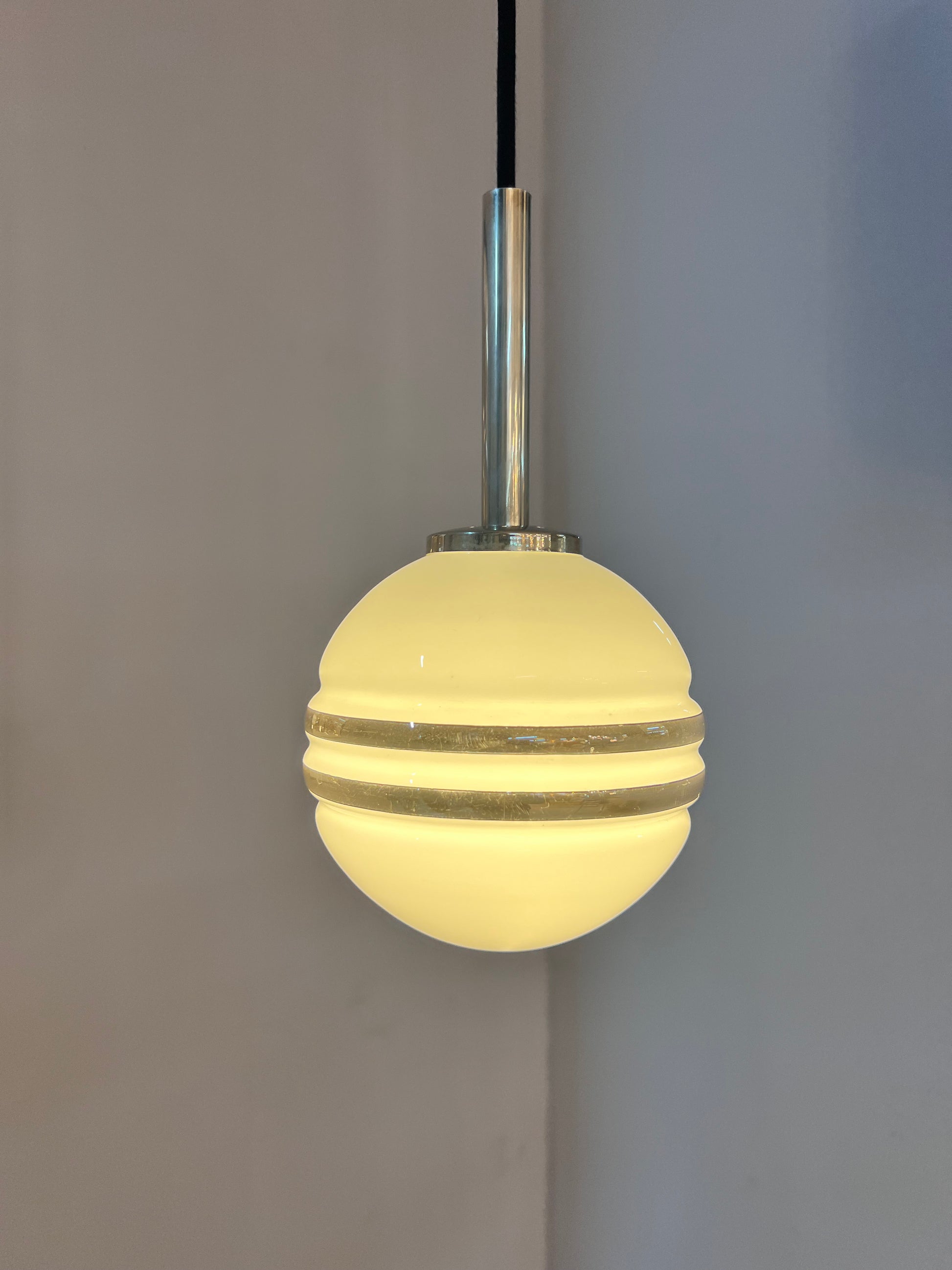 Kleine Kugellampe weiß silber Glas
