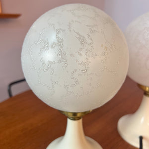 Set: 2x Nachttischlampe mit Tulipfuß