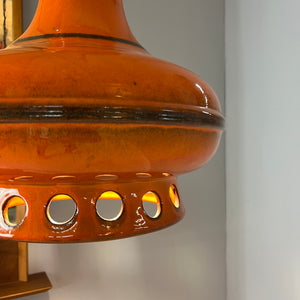Keramiklampe orange mit Kette aus Westdeutschland
