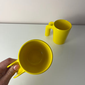 Set: 2x Tasse gelb von Ole Jensen für Room Copenhagen