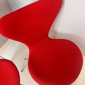Stuhl Serie 7 rot in Vollpolsterung von Arne Jacobsen für Fritz Hansen