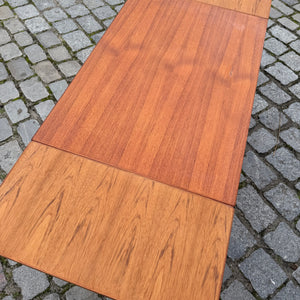 Kleiner, ausziehbarer Esstisch Teak aus Dänemark