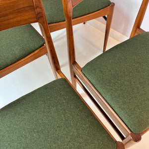 Set: 4x Polsterstuhl grün Teak