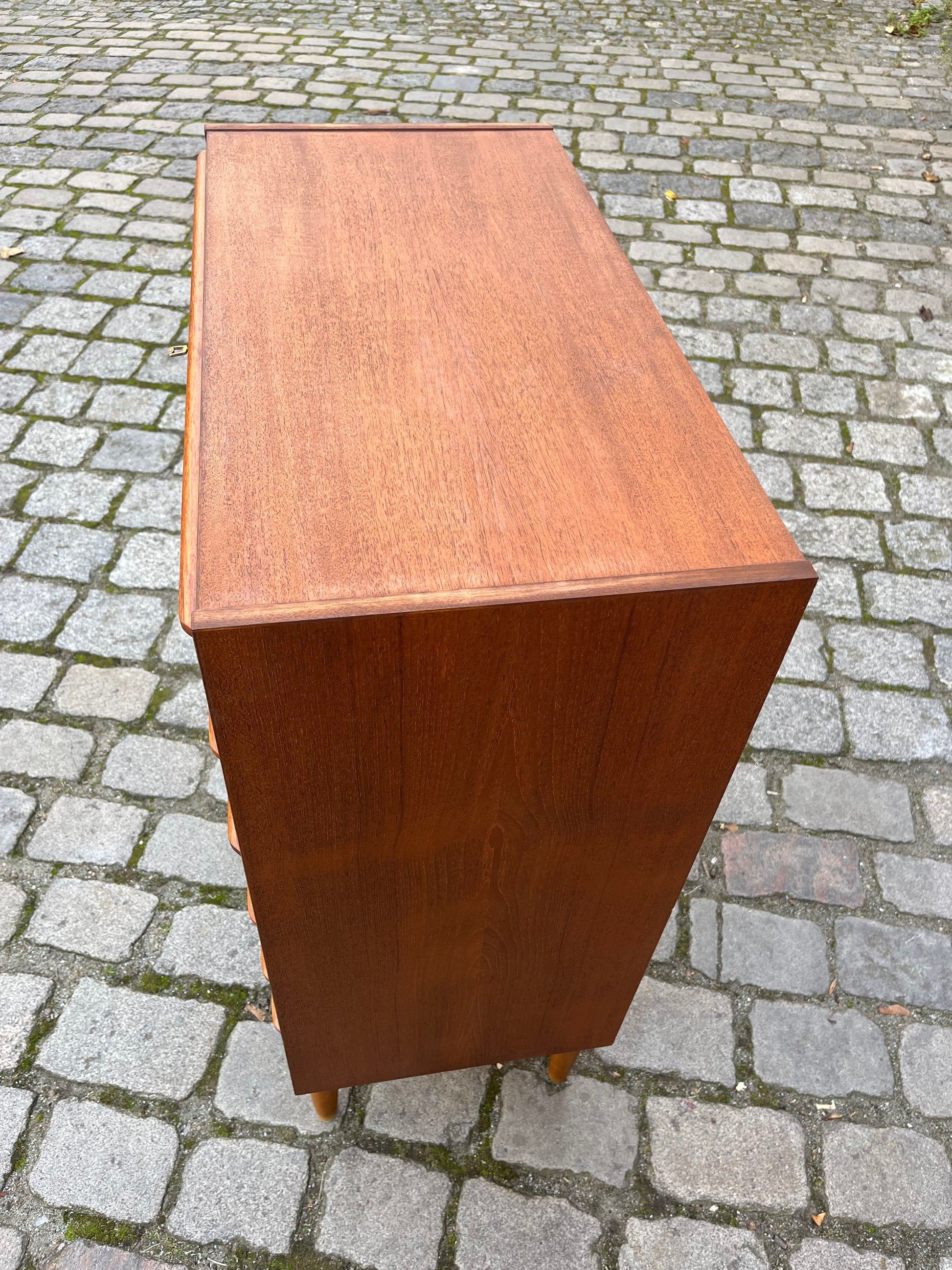 Kommode Teak mit Schloss aus Dänemark