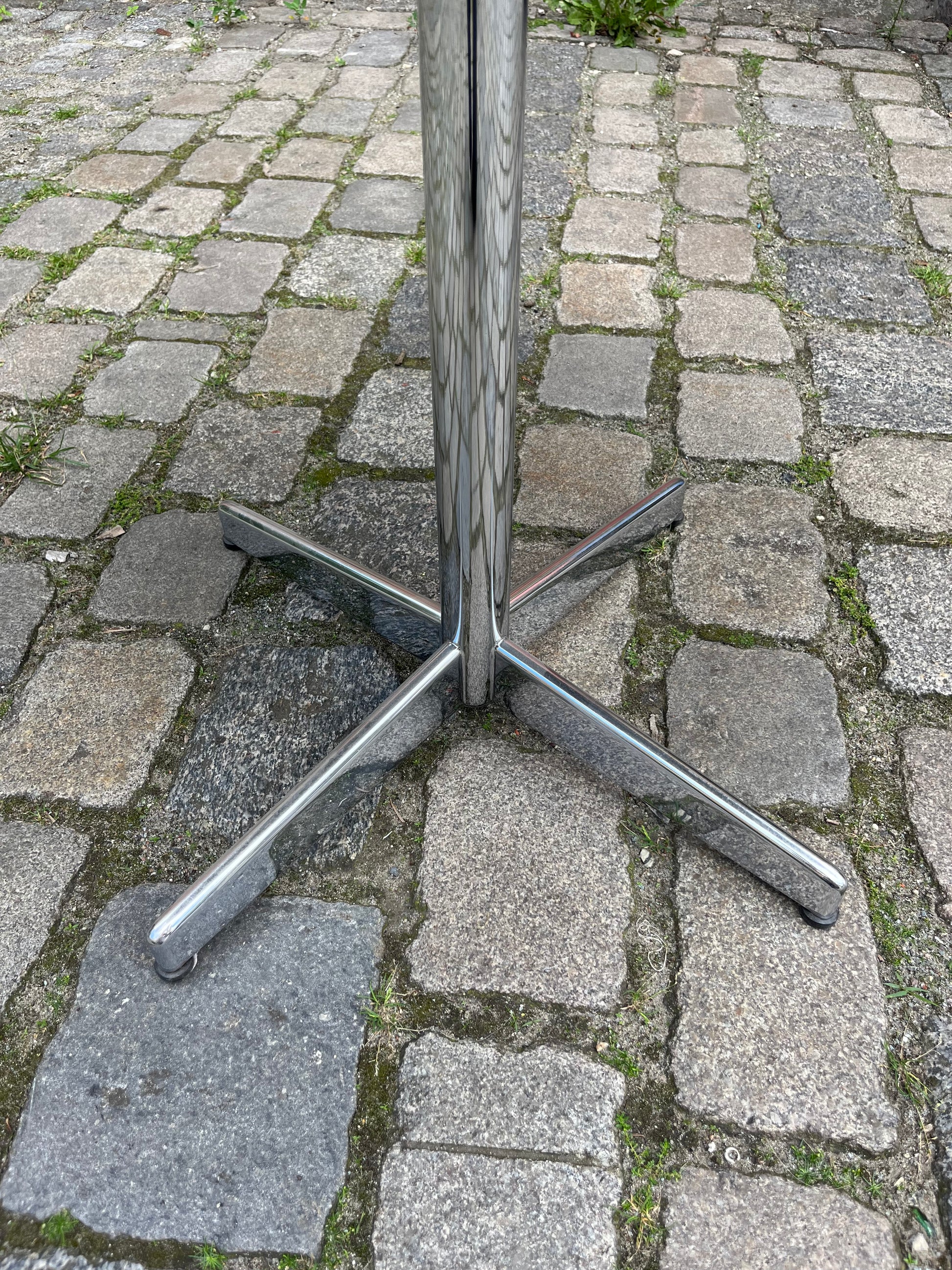 Couchtisch schwarz Linoleum Chrom von Mauser