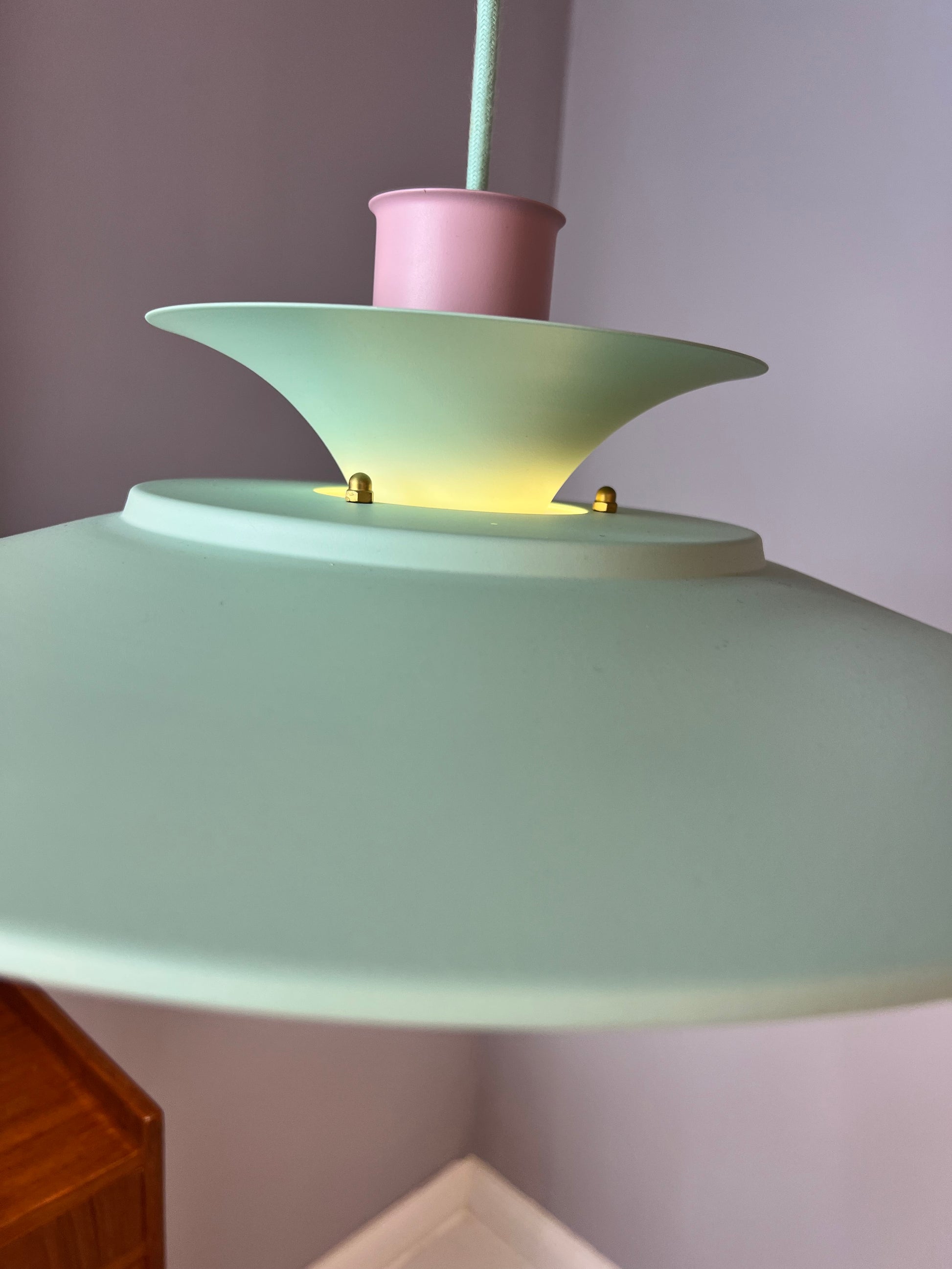 Lamellenlampe neu lackiert mint rosa