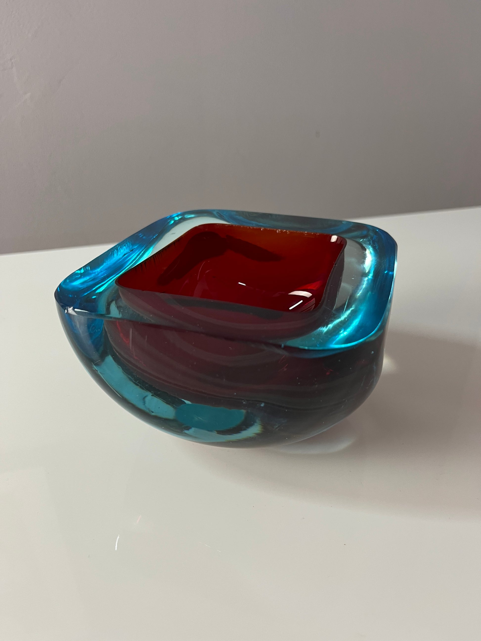 Schale rot blau Muranoglas