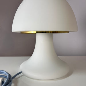 Mushroom Tischlampe weiß von Glashütte Limburg