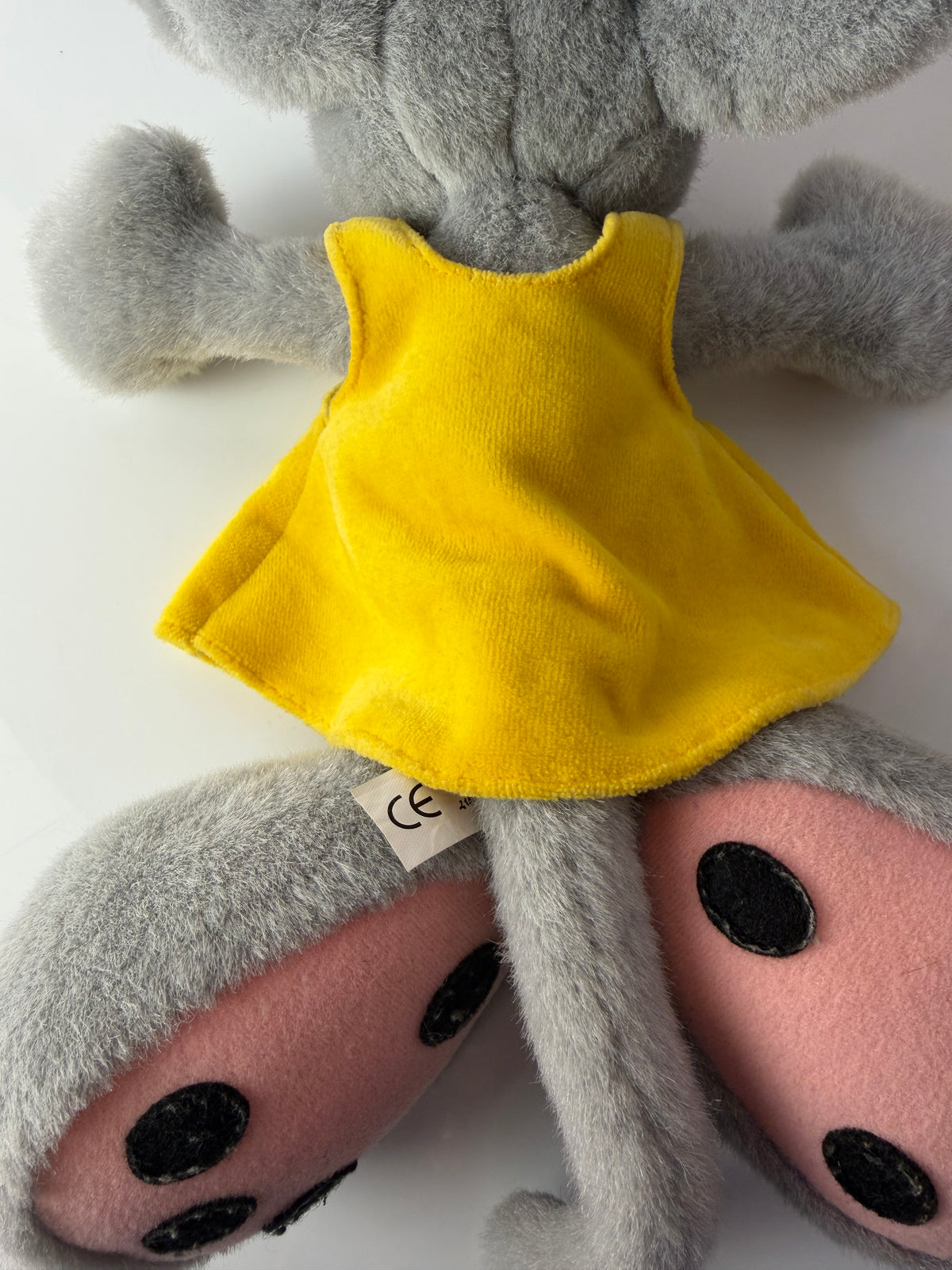 Diddlina Maus mit gelbem Kleid von Thomas Goletz