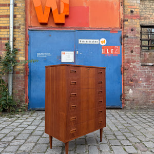 Kommode Teak mit Schloss aus Dänemark