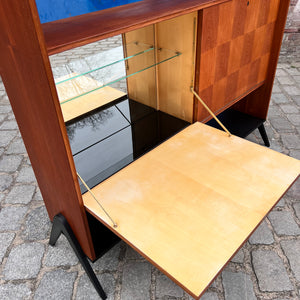 Regal Teak mit Minibar auf neuen Holzfüßen aus Dänemark
