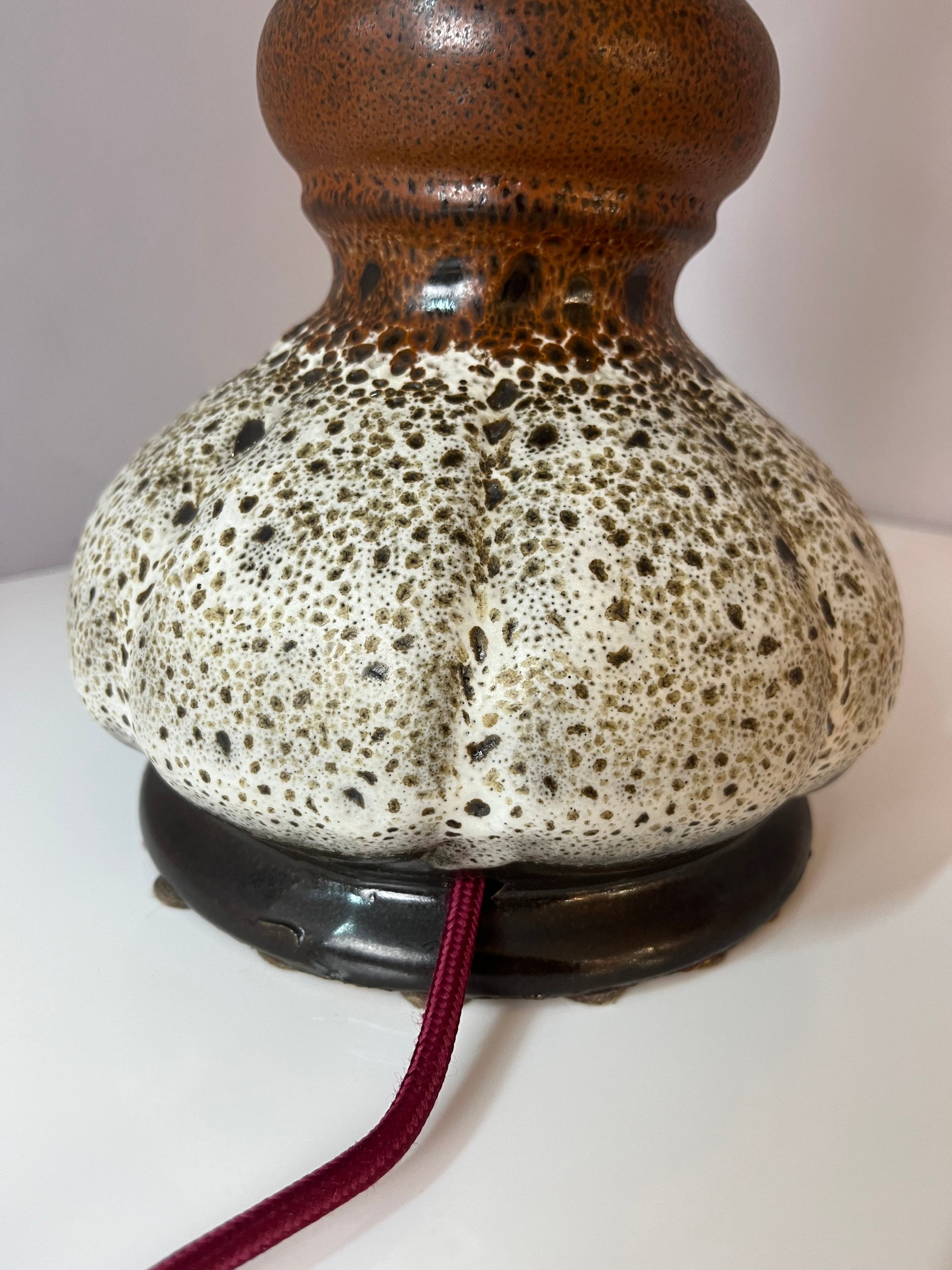 Tischlampe weiß braun Keramik von Hustadt Leuchten