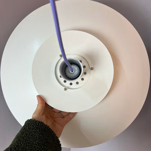 Lamellenlampe weiß lila von Formlight