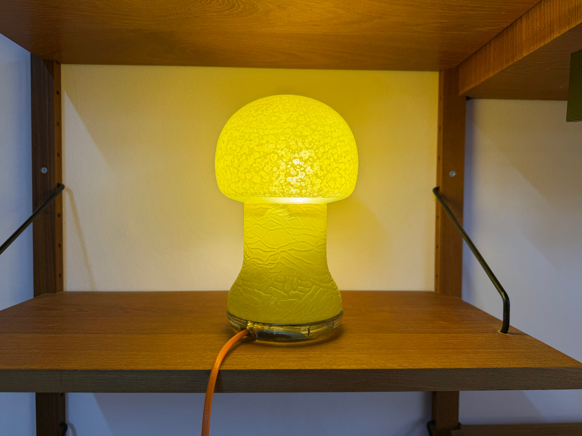 Pilzlampe gelb Glas von Karin Korn für Beleuchtungsglaskombinat Görlitz